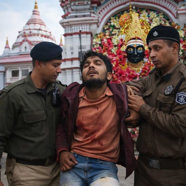 Rs 51 Lakh Crown Theft at Thawe Bhawani Temple in Gopalganj Triggers Major Police Probe
